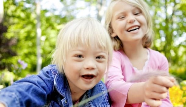 Borítókép: Az örök másodhegedűs, avagy ilyen beteg gyerek egészséges testvérének lenni